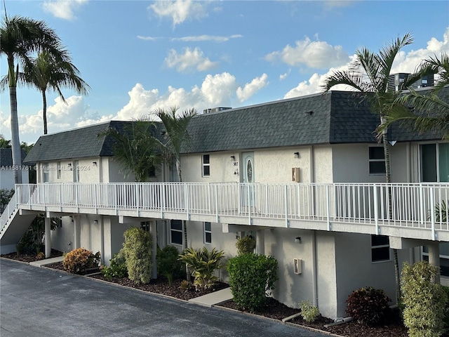 view of building exterior