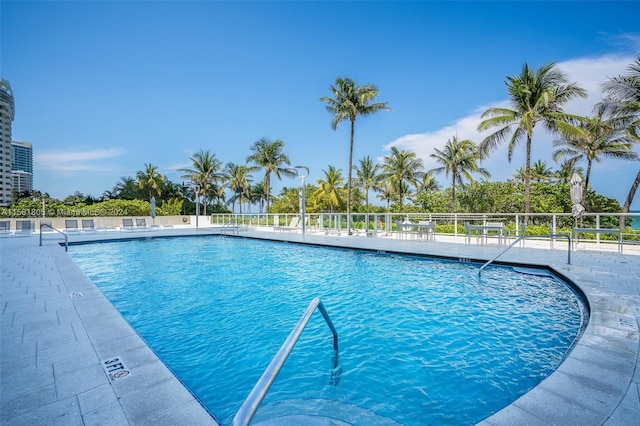 view of swimming pool