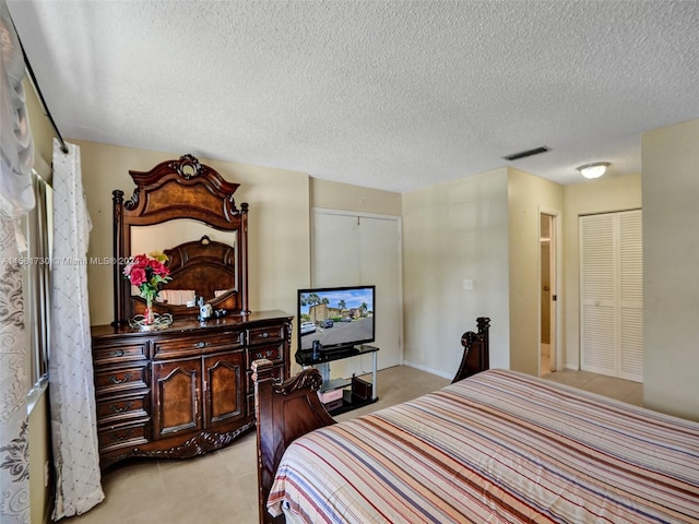 bedroom with a textured ceiling