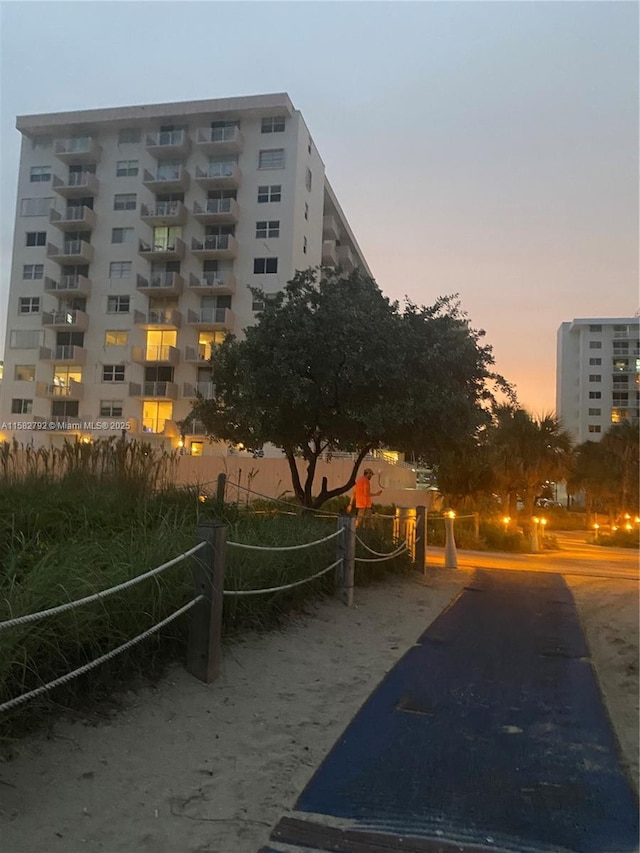 345 Ocean Dr Unit 307, Miami Beach, FL 33139 - photo 33