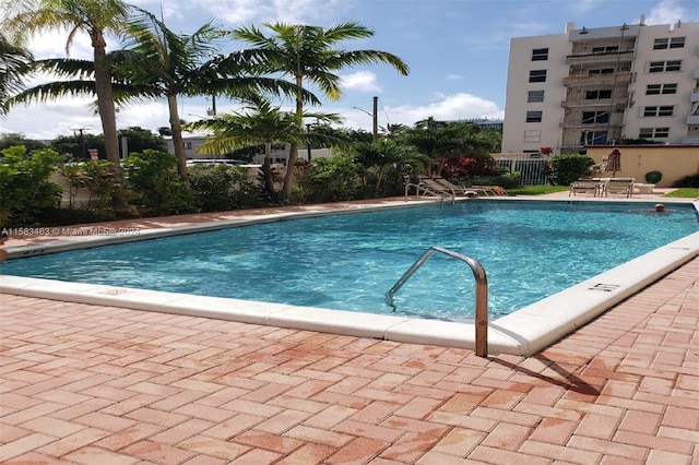 view of swimming pool