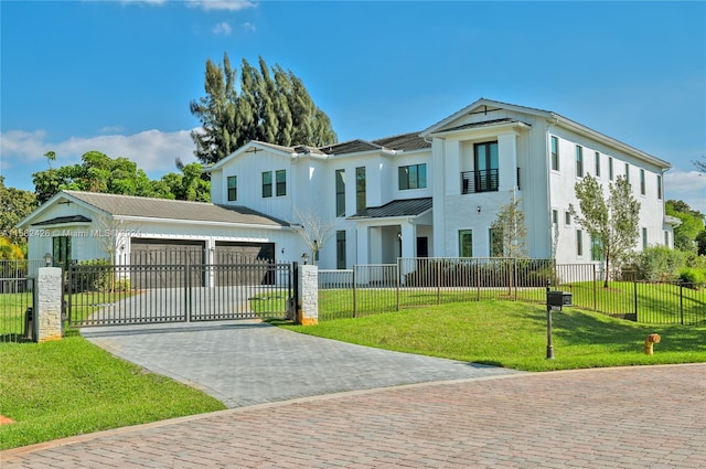 view of front of home featuring a front lawn