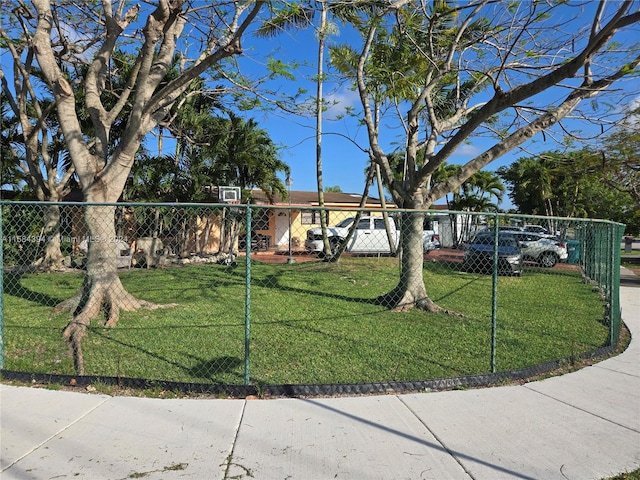 view of front of house with a front lawn