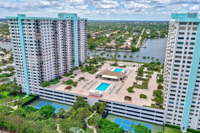 bird's eye view featuring a water view