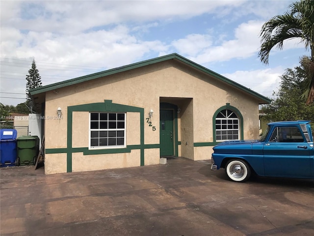 725 NW 19th Ter, Fort Lauderdale, FL 33311 - photo 1