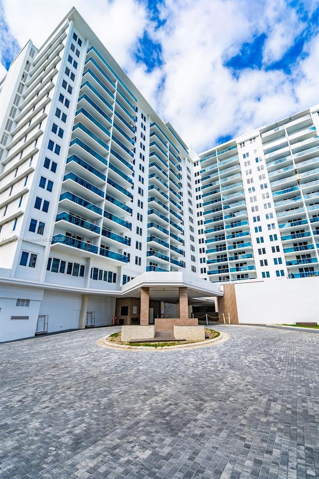 2301 Collins Ave Unit 325, Miami Beach, FL 33139 - photo 1