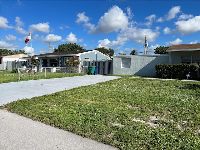 view of front of house with a front yard