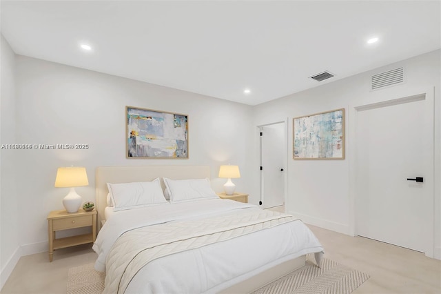 view of carpeted bedroom