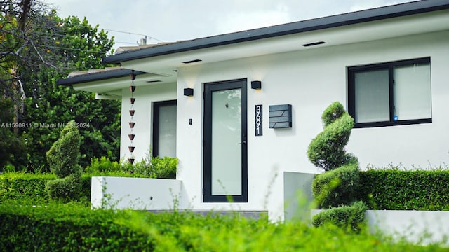 view of doorway to property