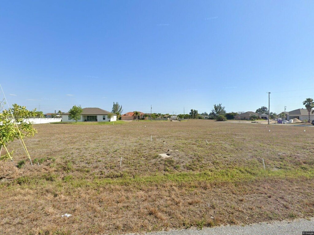 422 NW 9th Ter, Cape Coral, FL 33993 - photo 1