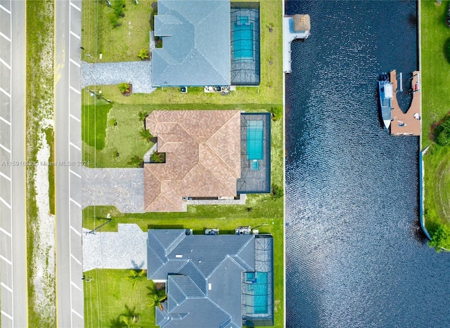 bird's eye view featuring a water view