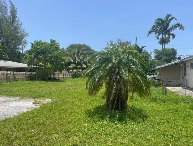 405 SW 4th Ter, Hallandale Beach, FL 33009 - photo 7
