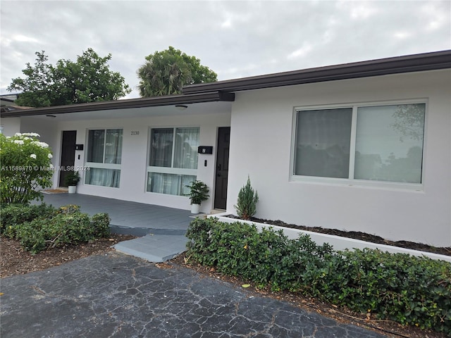 view of front of home with covered porch