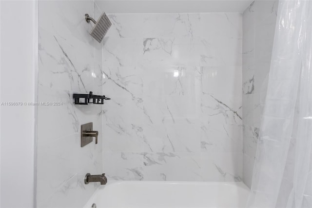 bathroom featuring shower / bath combo