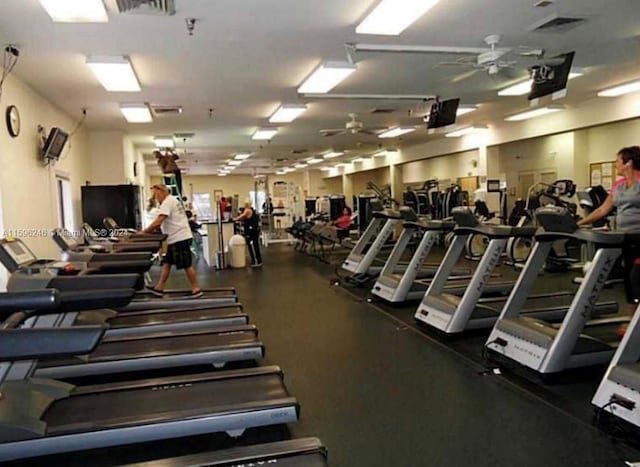 workout area with ceiling fan