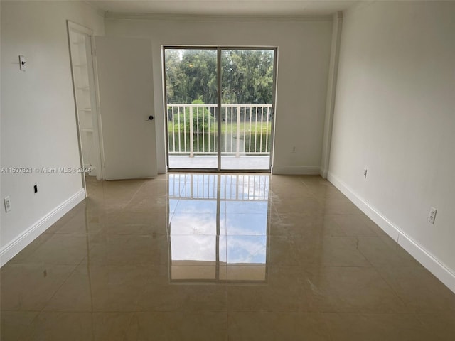 empty room with ornamental molding