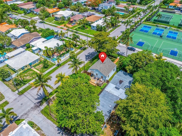 drone / aerial view featuring a residential view