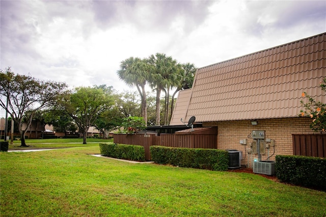 view of yard featuring cooling unit