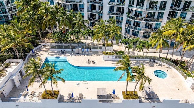 view of swimming pool