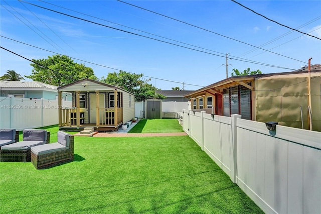 view of yard with a shed