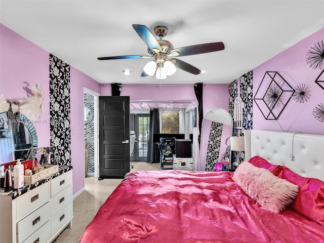 bedroom with ceiling fan