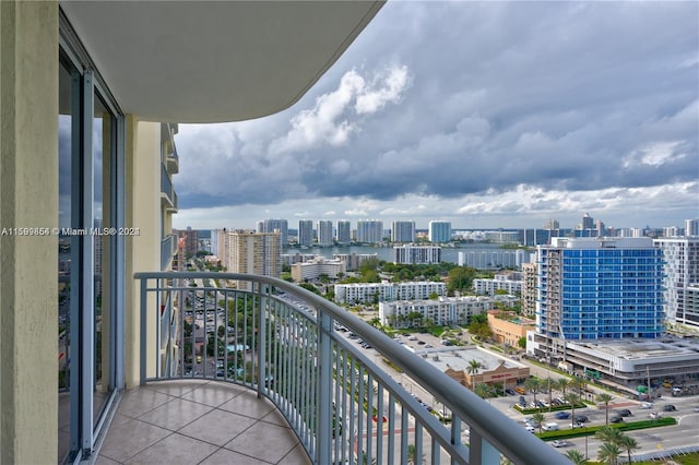 balcony featuring a city view