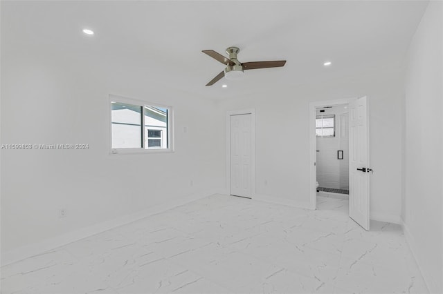 empty room with ceiling fan