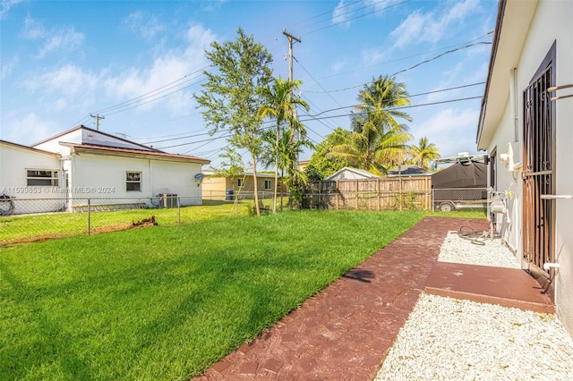 view of yard with a patio