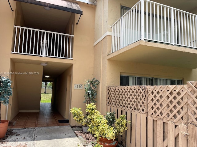 exterior space featuring a balcony