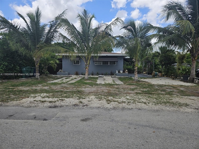 view of front facade