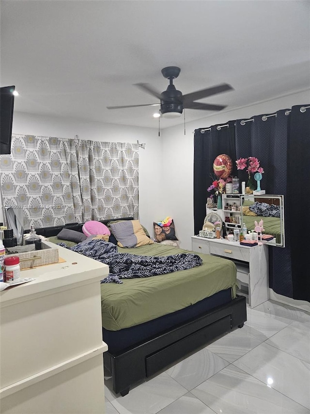 bedroom with a ceiling fan