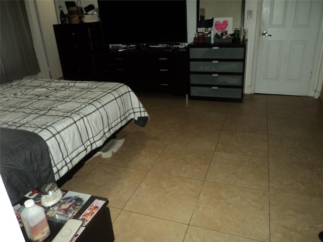 11855 NE 19th Dr Unit 5, North Miami, FL 33181 - view of tiled bedroom