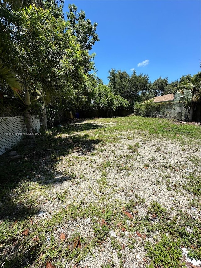 Listing photo 2 for 161 NE 58th St, Miami FL 33137