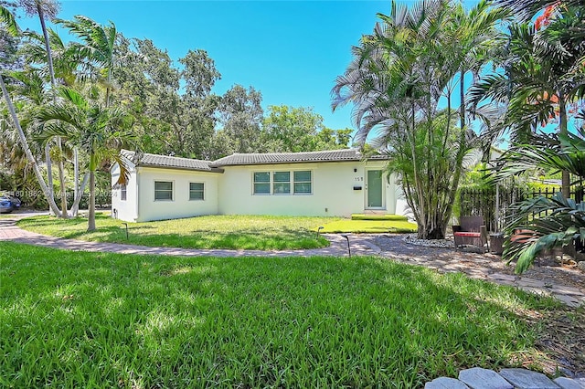 view of front of house with a front yard