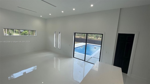 empty room with a towering ceiling