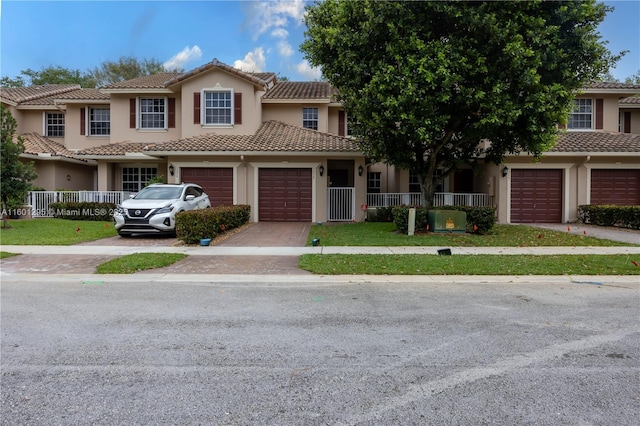 view of mediterranean / spanish-style home