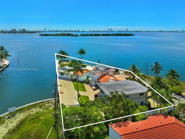 Listing photo 2 for 1039 NE 72nd St, Miami FL 33138