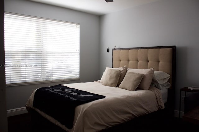 bedroom featuring ceiling fan