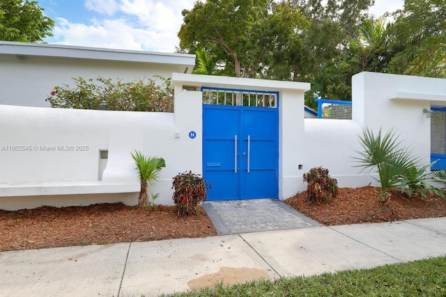 exterior space with fence