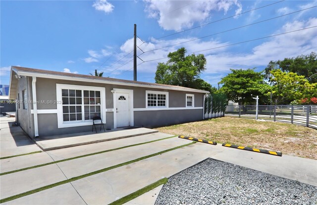 view of front of property with a patio area