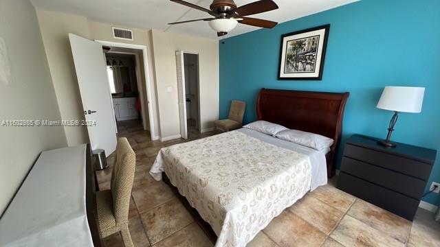 bedroom featuring ceiling fan