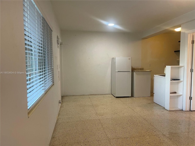 laundry area with washer / clothes dryer