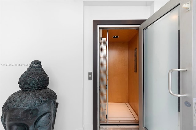 3344 NE 167th St, North Miami Beach, FL 33160 - view of elevator