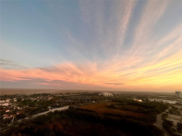 view of aerial view at dusk