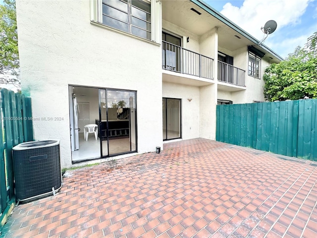 view of patio featuring central AC unit