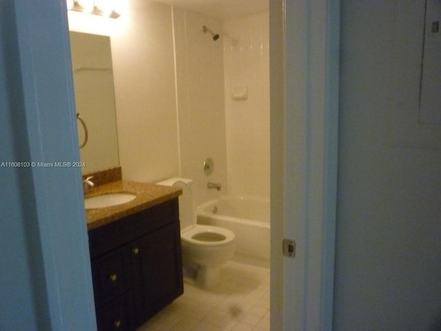 full bathroom with vanity, toilet, and bathing tub / shower combination