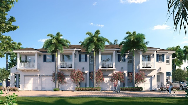 view of front facade with a balcony