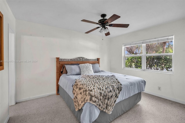 bedroom featuring ceiling fan