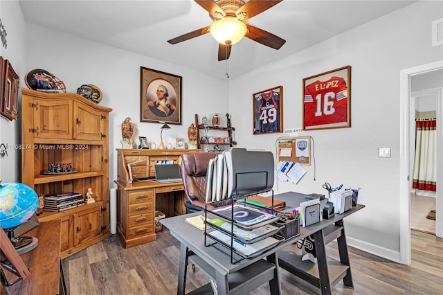 674 SE 33rd Ter, Homestead, FL 33033 - office area featuring hardwood / wood-style floors and ceiling fan
