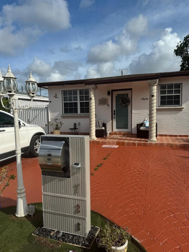 view of front of home